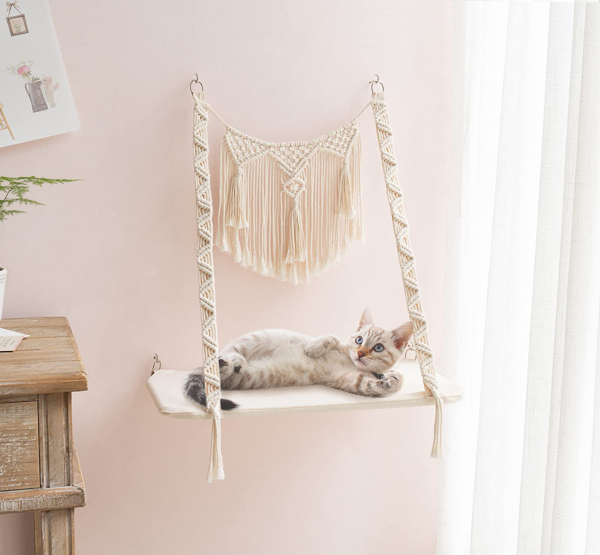 Dahey Macrame Cat Window Perch Boho Cat Hammock Wall Mounted Pet Resting Seat Bed for Indoor Cats Space Saving kitty Sunny Swing Shelf on Window Safety Holds up to 45 lbs with Screw Suction Cups, Gift