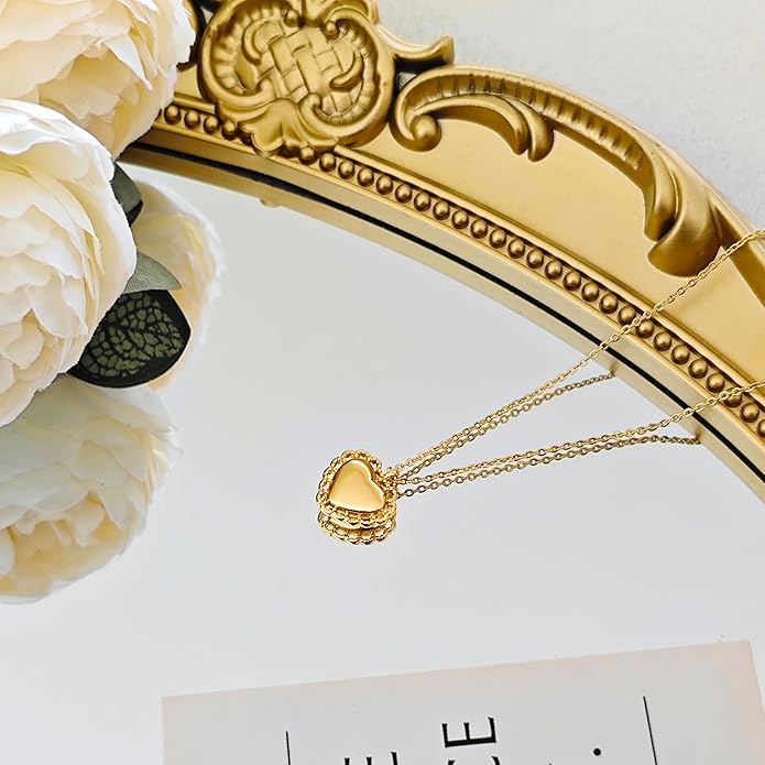 Zeffy Dainty Gold Heart Necklace for Women Trendy 14K Gold/Silver Plate Cute Heart Pendant Choker Necklaces Gold Love Heart Chain Necklace for Women Dainty Gold Jewelry Gifts for Women
