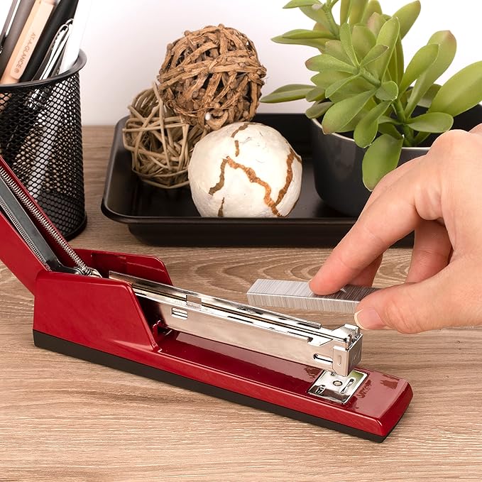 Swingline Stapler, 30 Sheet Capacity, 747 Classic Stapler, Jam Free, Metal, Lipstick Red (74718)