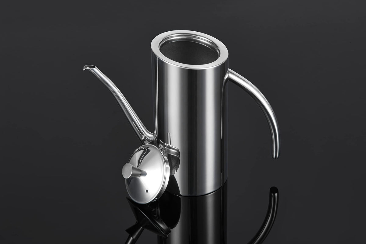 KSENDALO Premium Stainless Steel Olive Oil Dispenser & Kitchen Cruet (24oz/700mL) - Leakproof Oil Bottle with Ergonomic ONE-Piece Design Body and Long Nallow Spout for Precision Pouring- Arc Handle