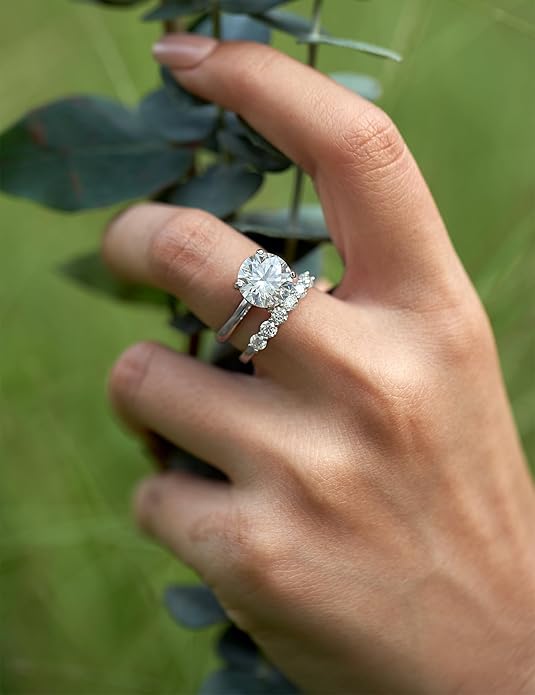 IMOLOVE Solitaire Moissanite Engagement Ring, 1CT D Color VVS1 Clarity, 925 Sterling Silver with 18K White Gold Plated, Ideal Gift for Women