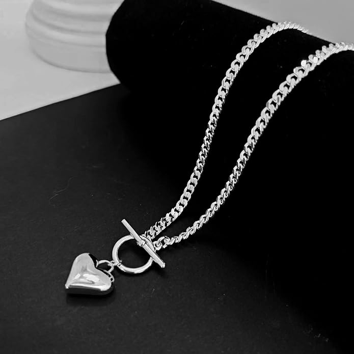 Zeffy Dainty Gold Heart Necklace for Women Trendy 14K Gold/Silver Plate Cute Heart Pendant Choker Necklaces Gold Love Heart Chain Necklace for Women Dainty Gold Jewelry Gifts for Women