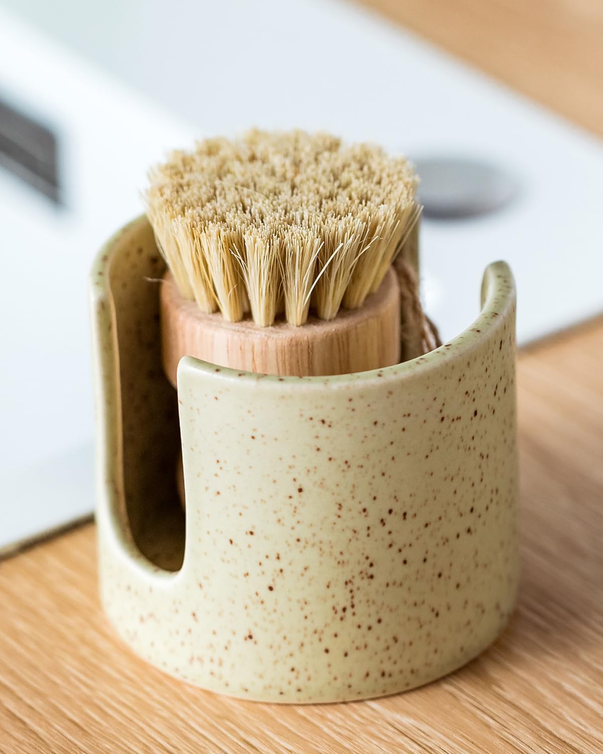 Sponge Holder for Kitchen Sink, Ceramic Dish Sponge Holder Sink Caddy Compact Scrubby Daddy Kitchen Organizer Dish Rcak for Sponges, Scrubbers, Yellow