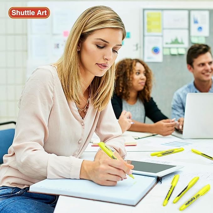 Shuttle Art 70 Pack Highlighters, Yellow Highlighters with Versatile Chisel Tip, Highlighter Markers Bulk in Vibrant Color for Highlighting as Office, School Supplies