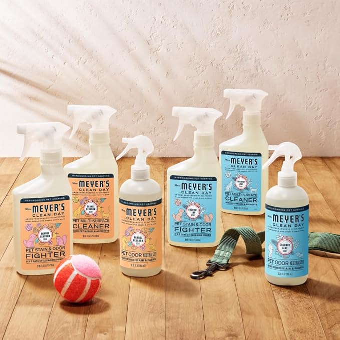 MRS. MEYER'S CLEAN DAY Pet Odor Neutralizer, Coconut Leaf Scent, 12oz
