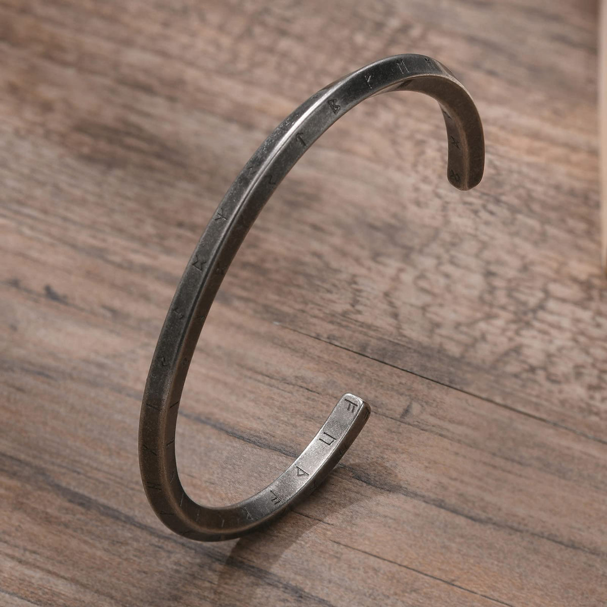 VNOX Viking Bracelet for Men | Mens Stainless Steel Cuff Bracelet for Men Women | Mobius Twist Nordic 24 Alphabet Runes Valknut Bangle | Viking Jewelry Gifts for Men Women