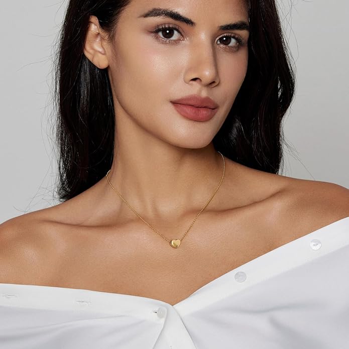 Zeffy Cute Heart Necklace 18k Gold/Silver Plated Tiny Heart Pendant Choker Necklaces Gold Love Heart Chain Necklace for Women Dainty Gold Jewelry Valentines Day Gifts for Women Girls Teen Girls
