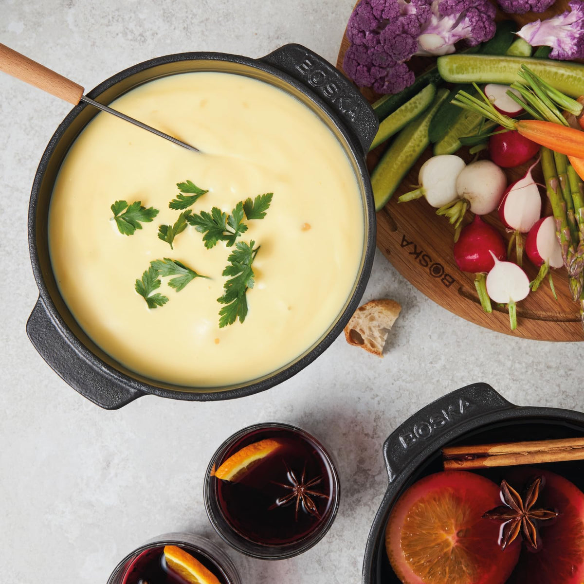 BOSKA Round Cast Iron Fondue Pot Party Pro - Durable inc. Burner and 4 Forks - for All Types of Stoves - Cheese Melts Smoothly Every Time