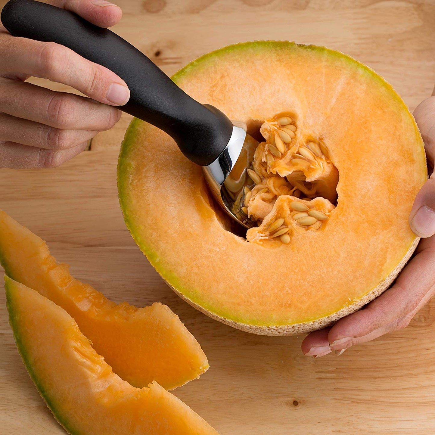 Spring Chef 18/8 Stainless Steel Ice Cream Scoop with Soft Grip Handle - Heavy Duty Ice Cream Scooper for Gelato, Sorbet, Cookie Dough, Melon, Sundae - Dishwasher Safe Kitchen Tool - Black