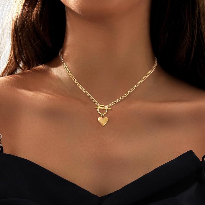 Zeffy Dainty Gold Heart Necklace for Women Trendy 14K Gold/Silver Plate Cute Heart Pendant Choker Necklaces Gold Love Heart Chain Necklace for Women Dainty Gold Jewelry Gifts for Women