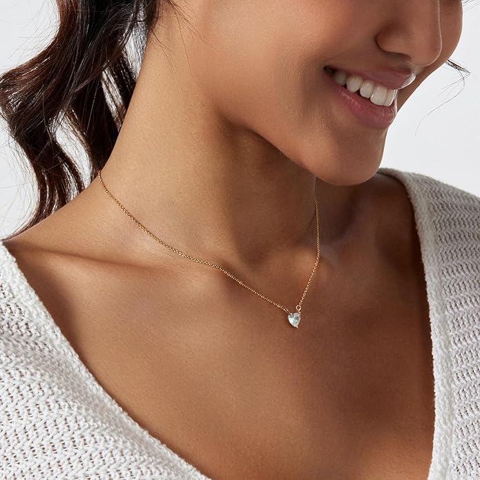Zeffy Cute Heart Necklace 18k Gold/Silver Plated Tiny Heart Pendant Choker Necklaces Gold Love Heart Chain Necklace for Women Dainty Gold Jewelry Valentines Day Gifts for Women Girls Teen Girls