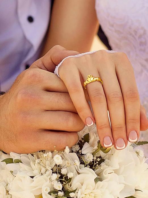 Bestyle 925 Sterling Silver Ring for Women, Minimalist Claddagh Ring Celtic Knot Ring for Women, Irish Promise Wedding Band, Gold/Rose Gold Vermeil Women Band Ring, Stackable, Gift for Her