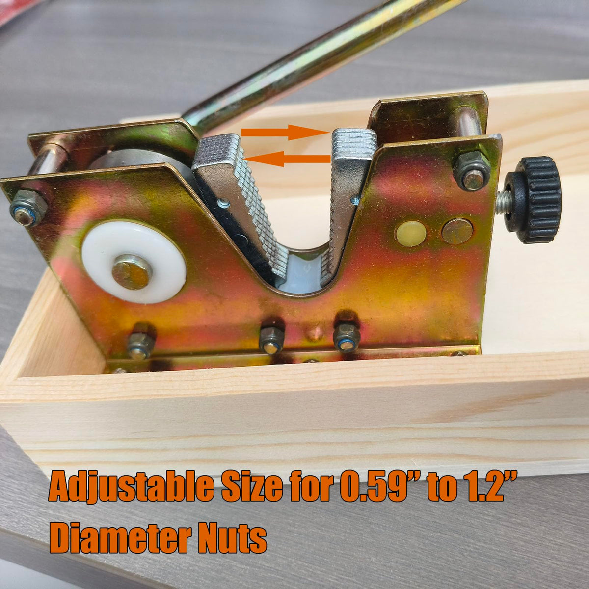 Nut Crackers for All Nuts, Heavy Duty Walnut Cracker with Wooden Base Adjustable Nut Tongs Manual Pecan Cracker for All Nuts Cracker Tool for Walnut Pecan Macadamia Hazelnuts Chestnut