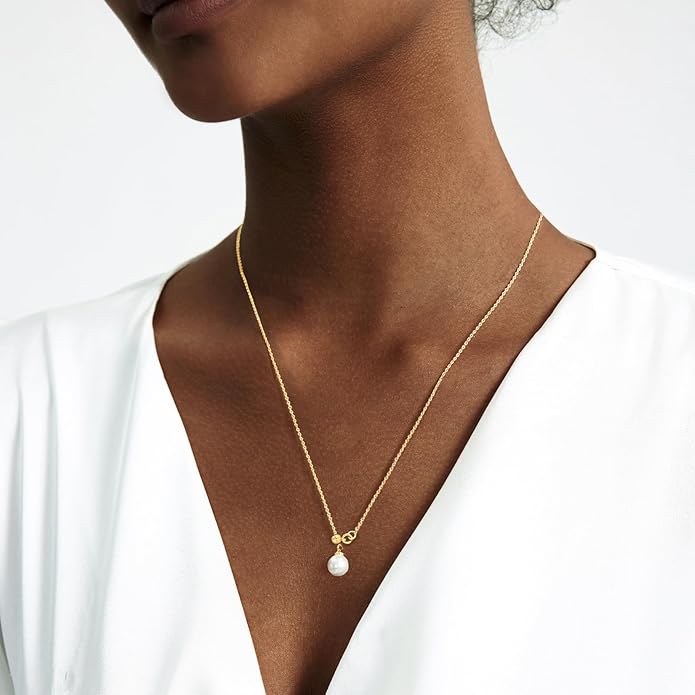 Zeffy Gold Pearl Necklace for Women, Dainty 14K Gold/Silve Plated Layered Pearl Choker Pearl Earrings Pearl Bracelets Wedding Trendy Gold Jewelry Set for Women Gifts