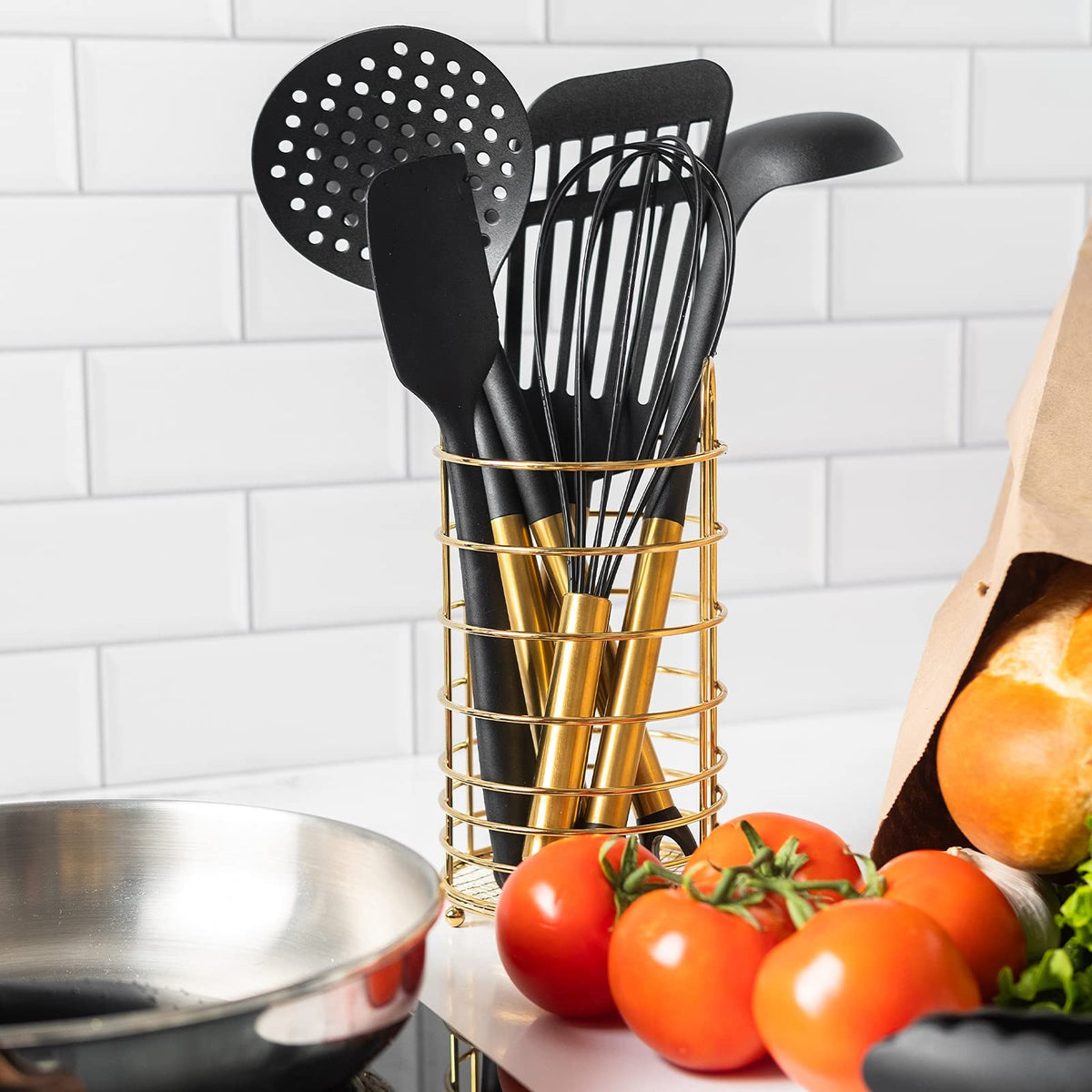 Black and Gold Kitchen Utensils Set with Stainless Steel Holder – 18-Piece Nylon Cooking Utensils with Measuring Cups and Spoons – Stylish Gold Kitchen Accessories for Baking and Cooking