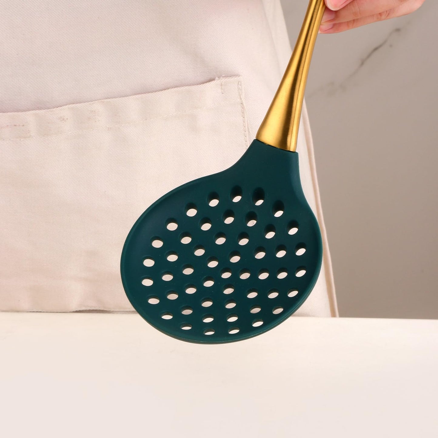 BYEGOU Green and Gold Silicone Cooking Utensils Set - 7-Pieces Nonstick Safe Kitchen Utensil Set with Heat Resistant Comfort Handles - Includes Gold Utensil Drain Holder