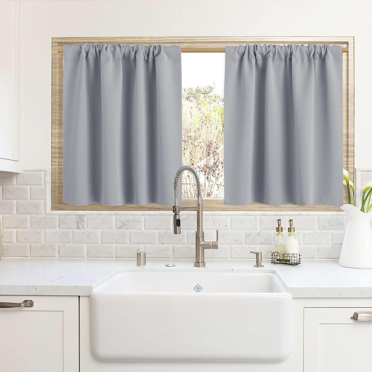 RYB HOME Blackout Curtains for Kitchen, Over Sink Privacy Curtains Window Decor, Thermal Insulating Drapes for Bathroom Cafe Bedroom Small Window, W 42 x L 24 inch, Silver Grey, 2 Panels