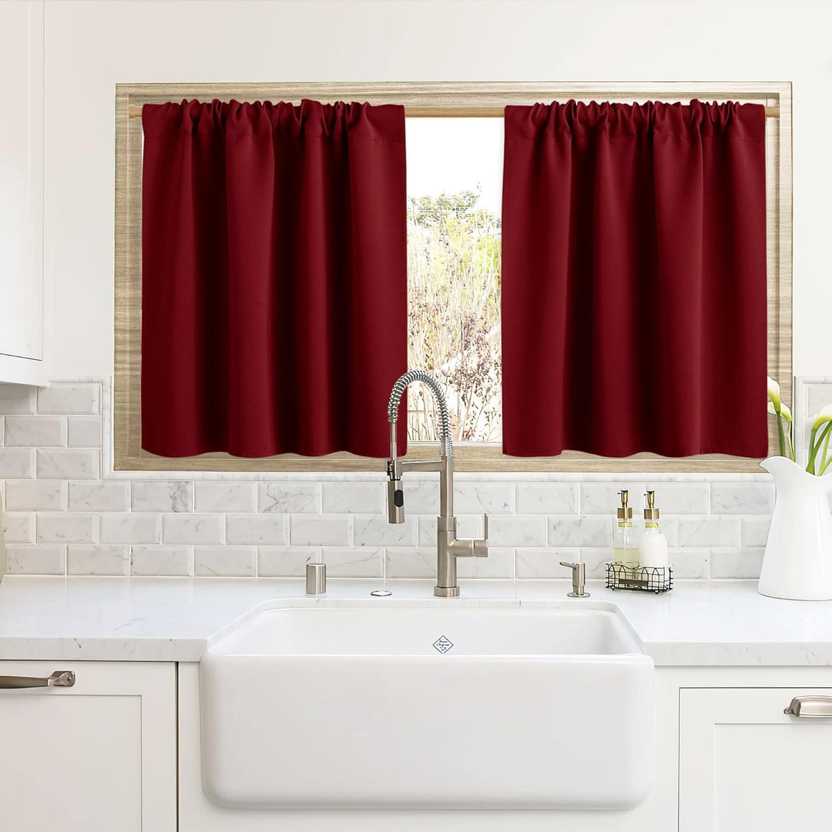 RYB HOME Blackout Curtains for Kitchen, Over Sink Privacy Curtains Window Decor, Thermal Insulating Drapes for Bathroom Cafe Bedroom Small Window, W 42 x L 24 inch, Burgunday Red, 2 Panels