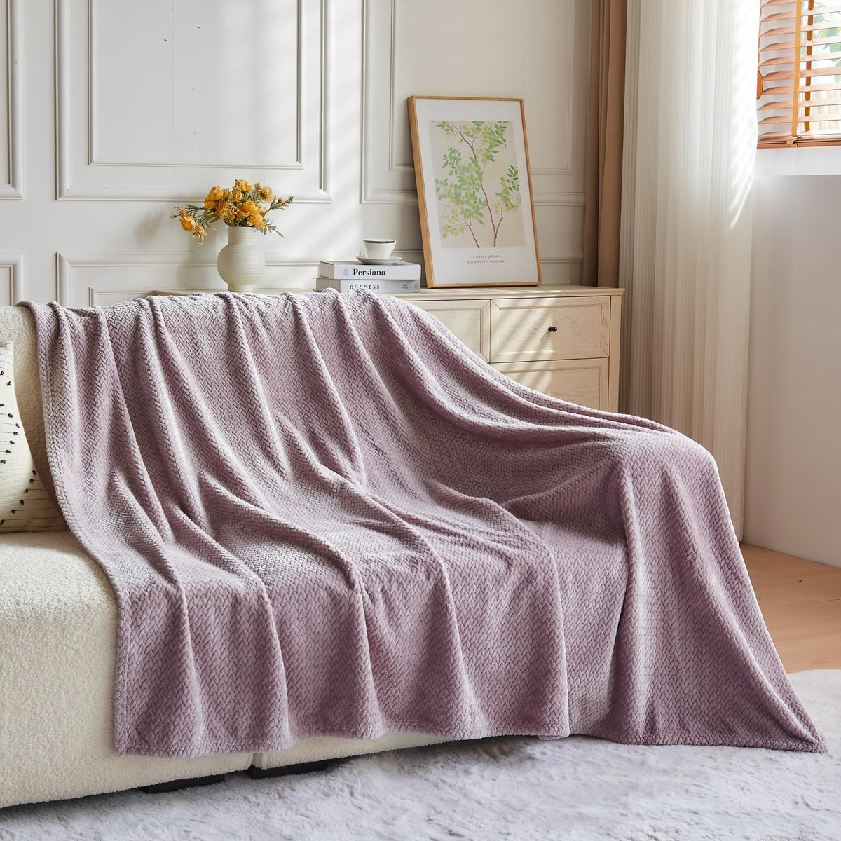 NEWCOSPLAY Super Soft Throw Blanket Light Purple Premium Silky Flannel Fleece Leaves Pattern Lightweight Bed Blanket All Season Use (Light Purple, Throw(50"x60"))