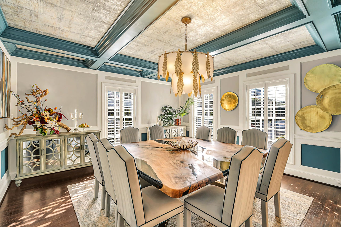 Wellmet Gold Chandelier, Farmhouse Golden Leaf Pendant Light, 7-Light Modern Lighting Fixture, for Living Room, Bedroom, Dining Room, Foyer, Entryway, Kitchen